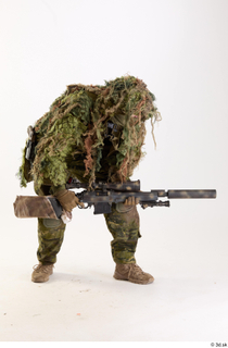 Andrew Elliott in Ghillie Crouching crouching standing whole body 0007.jpg